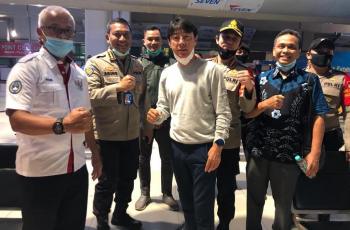 Shin Tae-yong dan 4 Stafnya Telah Tiba di Jakarta, Siap Pimpin TC Timnas