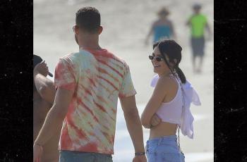 Blake Griffin bersama Kendall Jenner
