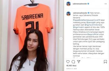 Sabreena Dressler lelang jersey untuk donasi. (Instagram/sabreenadressler)
