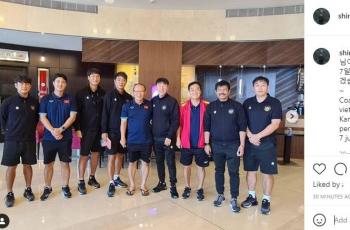 Shin Tae-yong bertemu pelatih Timnas Vietnam, Park Hang-seo. (Instagram/shintaeyong7777)