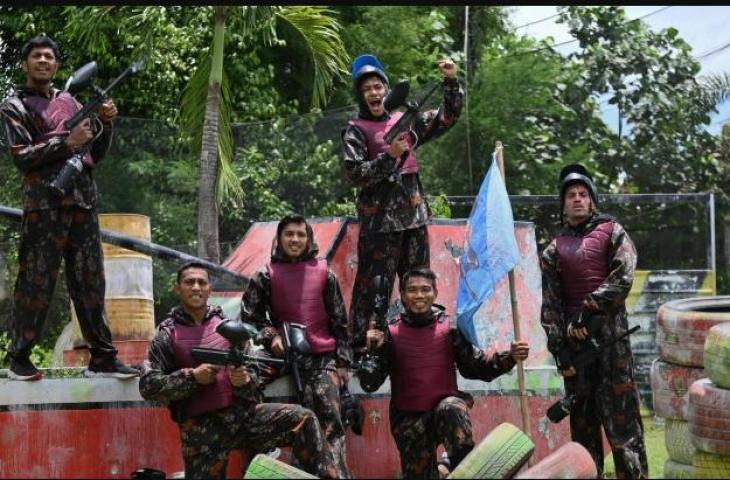 Liga 1 Tak Kunjung Dimulai, Pemain Borneo FC Usir Bosan dengan Main Paintball (Borneofc.id)