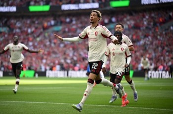 Hugo Ekitike-Florian Wirtz On Fire di Community Shield 2025, Liverpool vs Palace